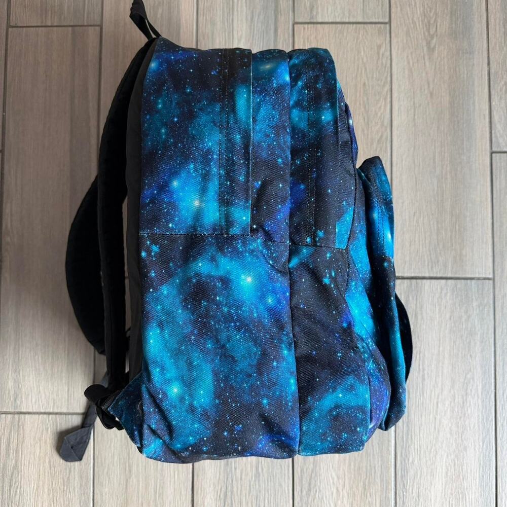 Message me for 6 shipping - Picture 4 of 7